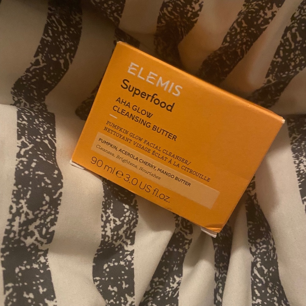 Elemis Superfood AHA Glowing Cleansing Butter